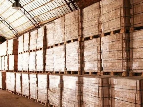 Paletes de briquetes de madeira – Lenha